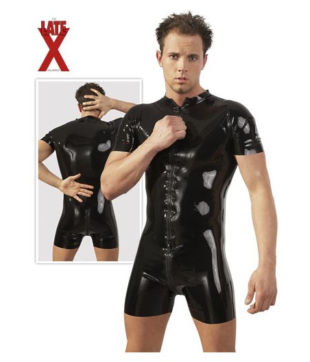 TUTA UOMO IN LATEX CON MANICHE E PANTALONI CORTI