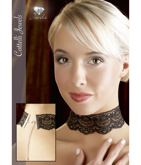 COLLANA IN PIZZO NERO CON CHIUSURA A CATENINA